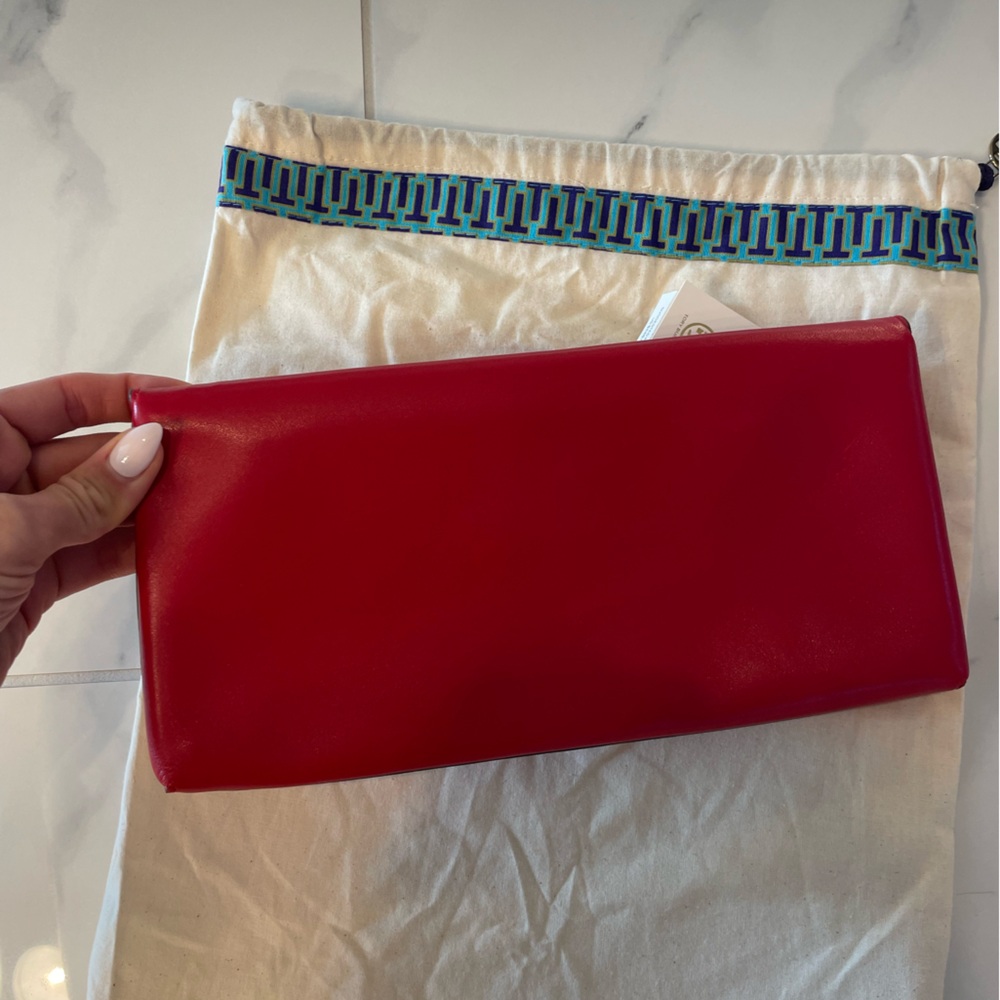Tory Butch Miller Logo Leather Clutch Purse- NWT- Rare Ruby Red - Picture 7 of 7